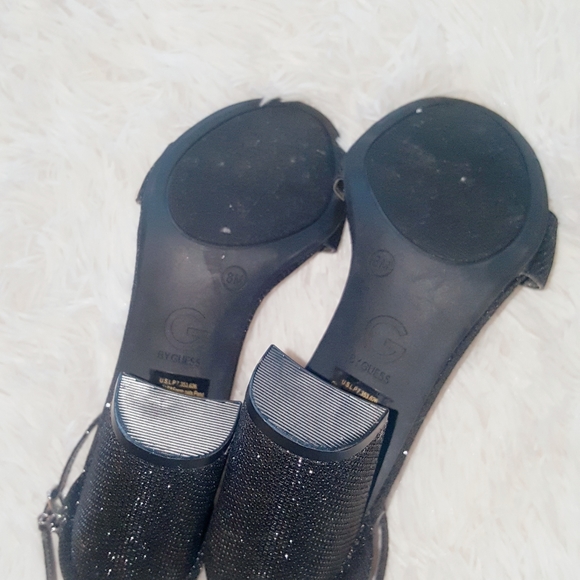 Guess Heels - Picture 7 of 7